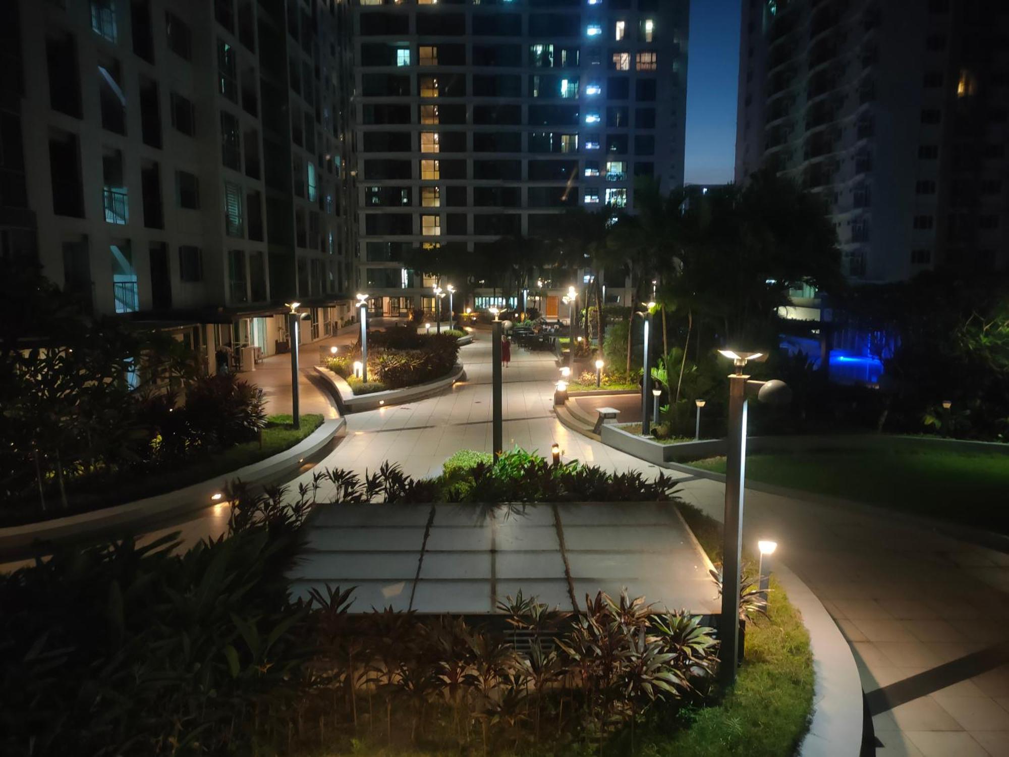 Bay Garden Club And Residences Pasay Esterno foto